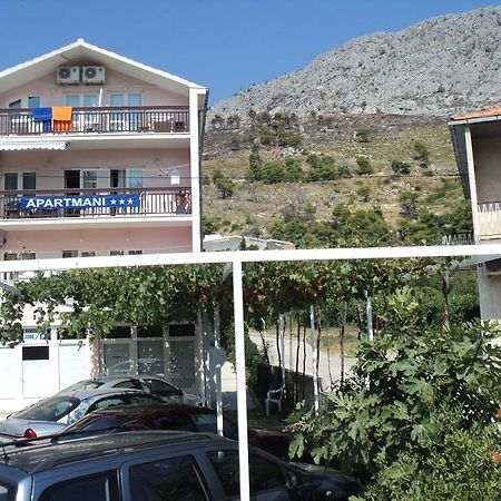 Apartments Mihovil Omiš Esterno foto