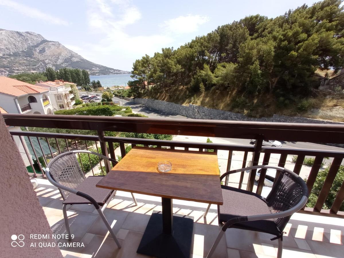 Apartments Mihovil Omiš Esterno foto