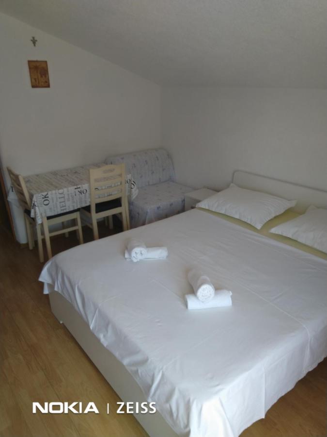 Apartments Mihovil Omiš Esterno foto